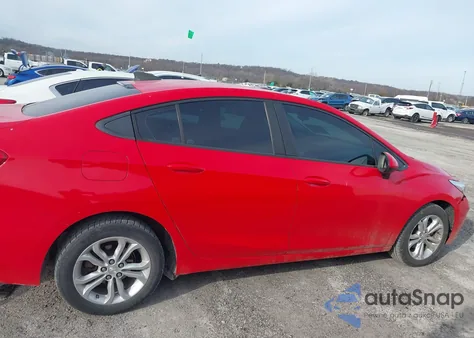 2019 Chevrolet Cruze Ls z USA, uszkodzony, nr VIN 1G1BC5SM1K7126853
